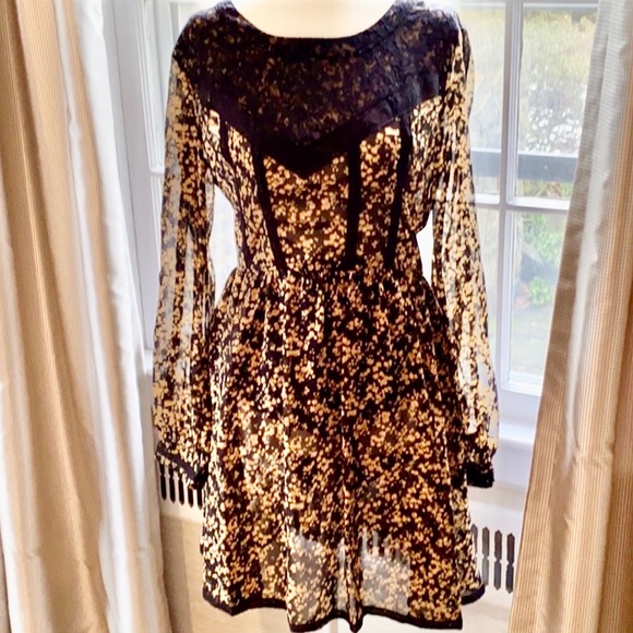 Arc & Co Dresses & Skirts - NWOT ARK & CO SWEET AND SEXY DRESS